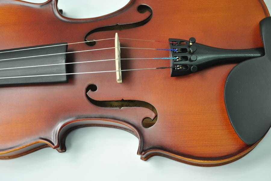 Poznaj skrzypce Hessler JH-v5 – instrument, który łączy doskonałą jakość wykonan